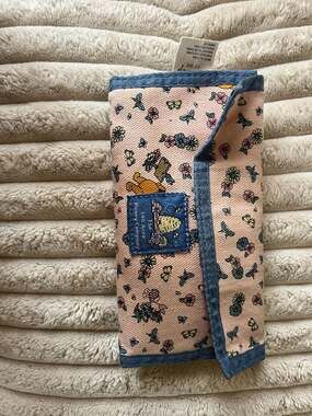 Disney Store Winnie the Pooh 100 Acre Hunny Company Pink Floral Canvas Tri-Fold